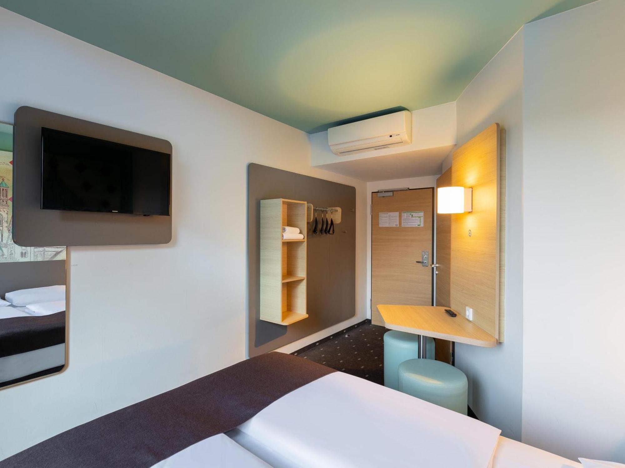 B&B Hotel 诺伊斯 外观 照片