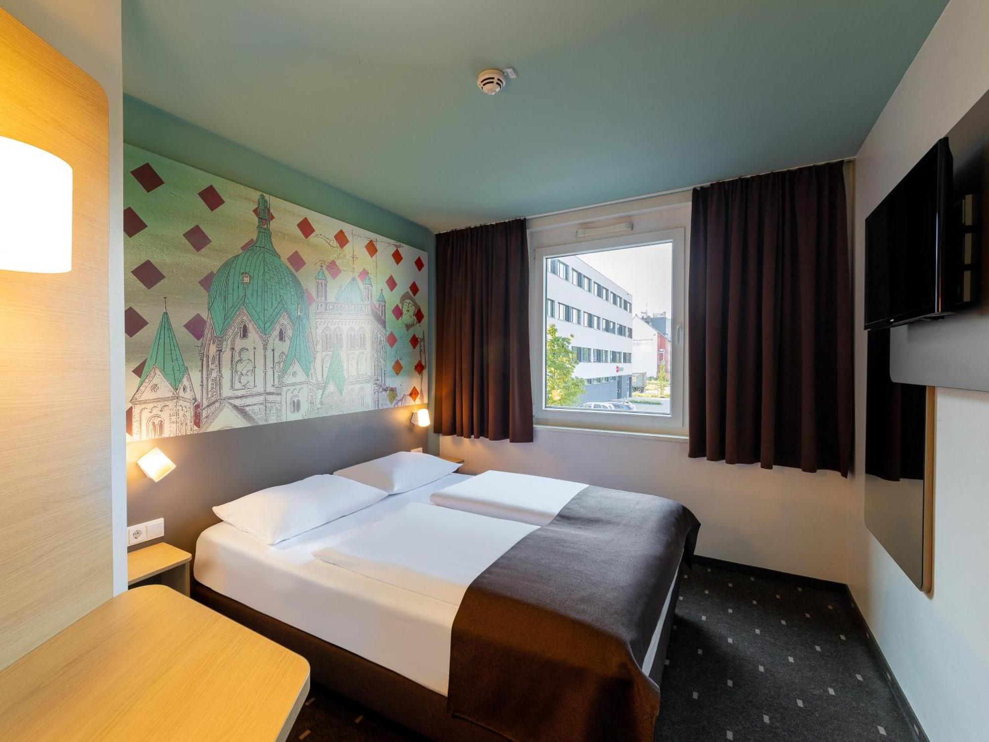 B&B Hotel 诺伊斯 外观 照片