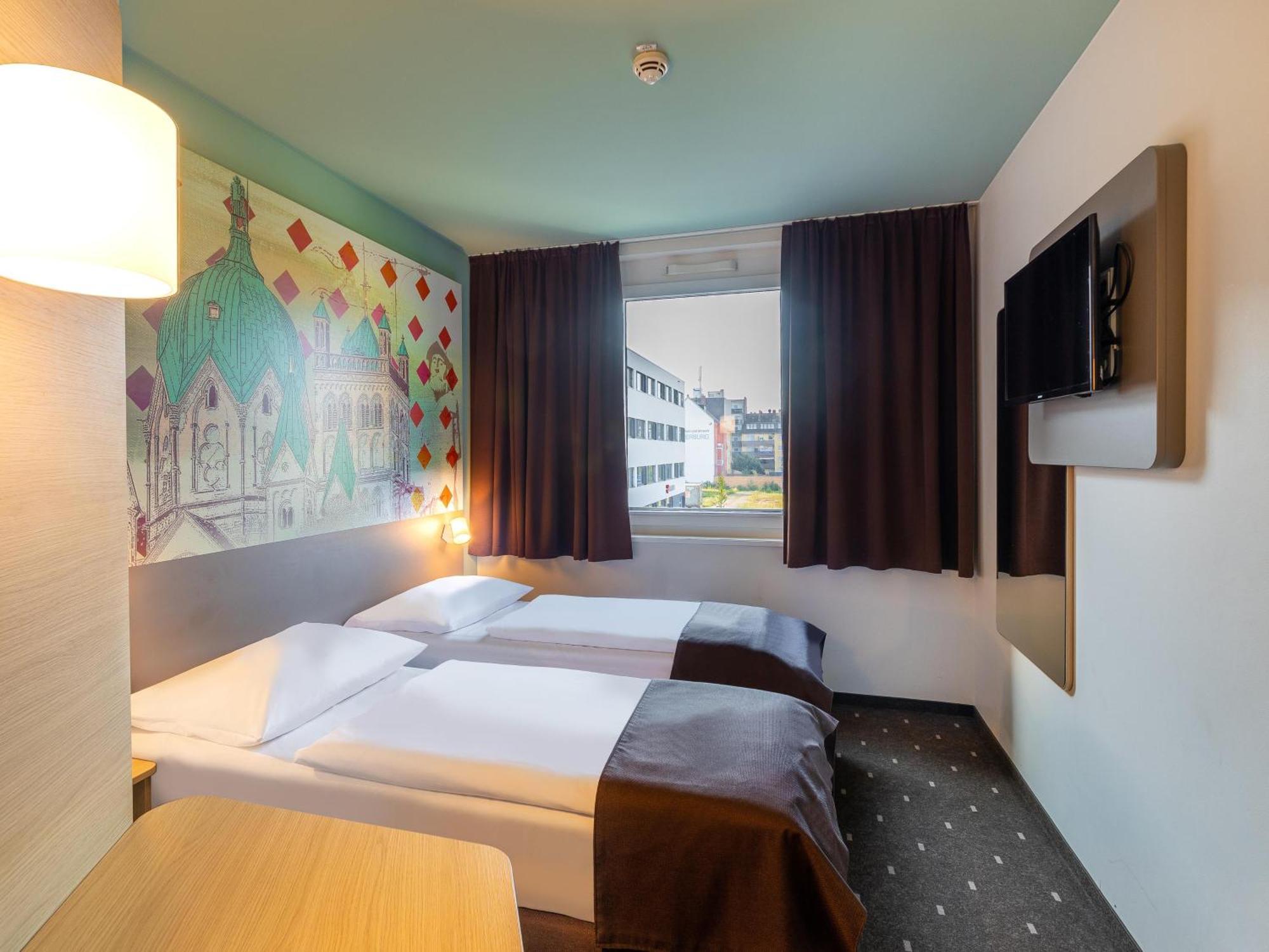 B&B Hotel 诺伊斯 外观 照片