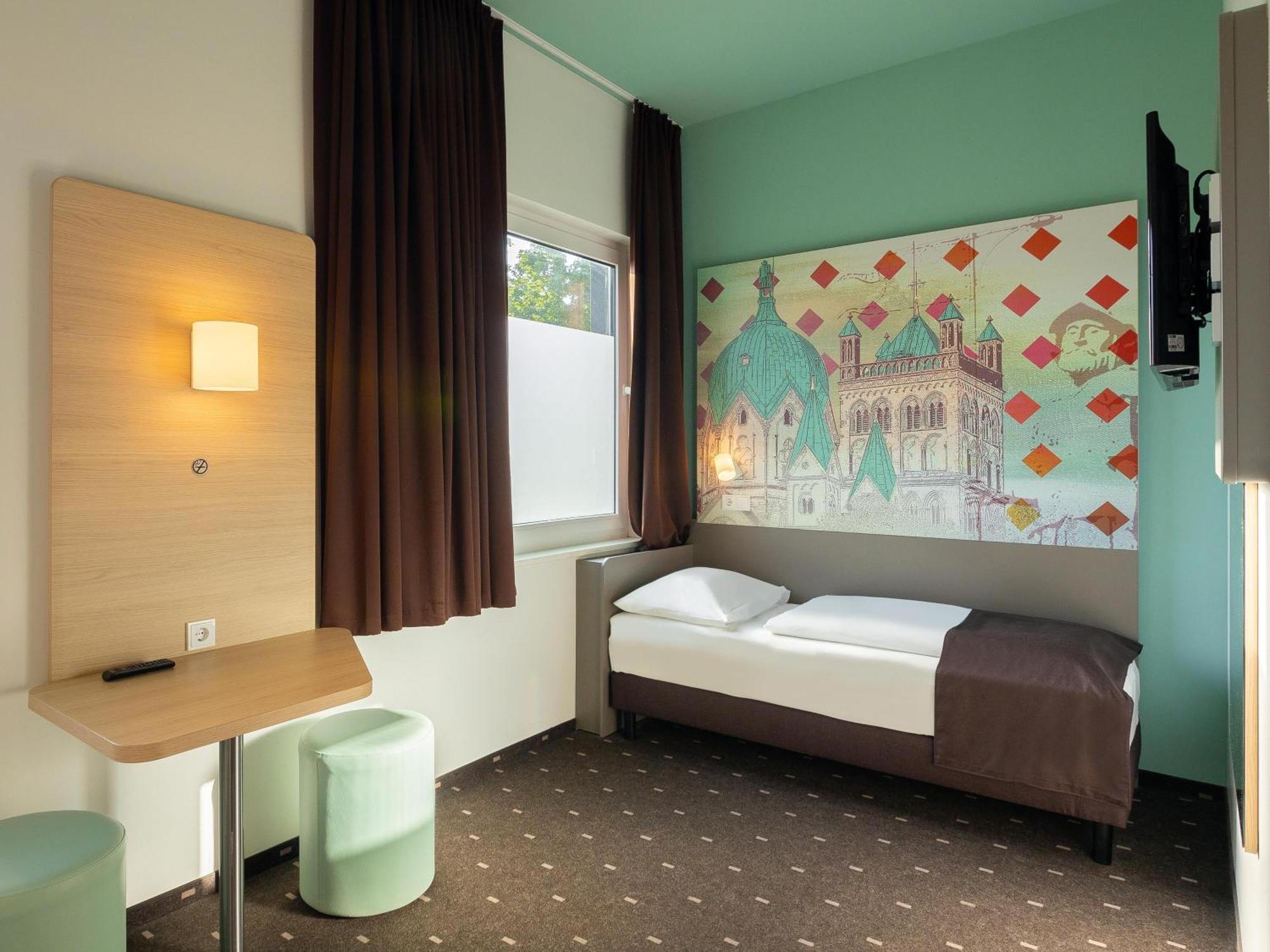 B&B Hotel 诺伊斯 外观 照片