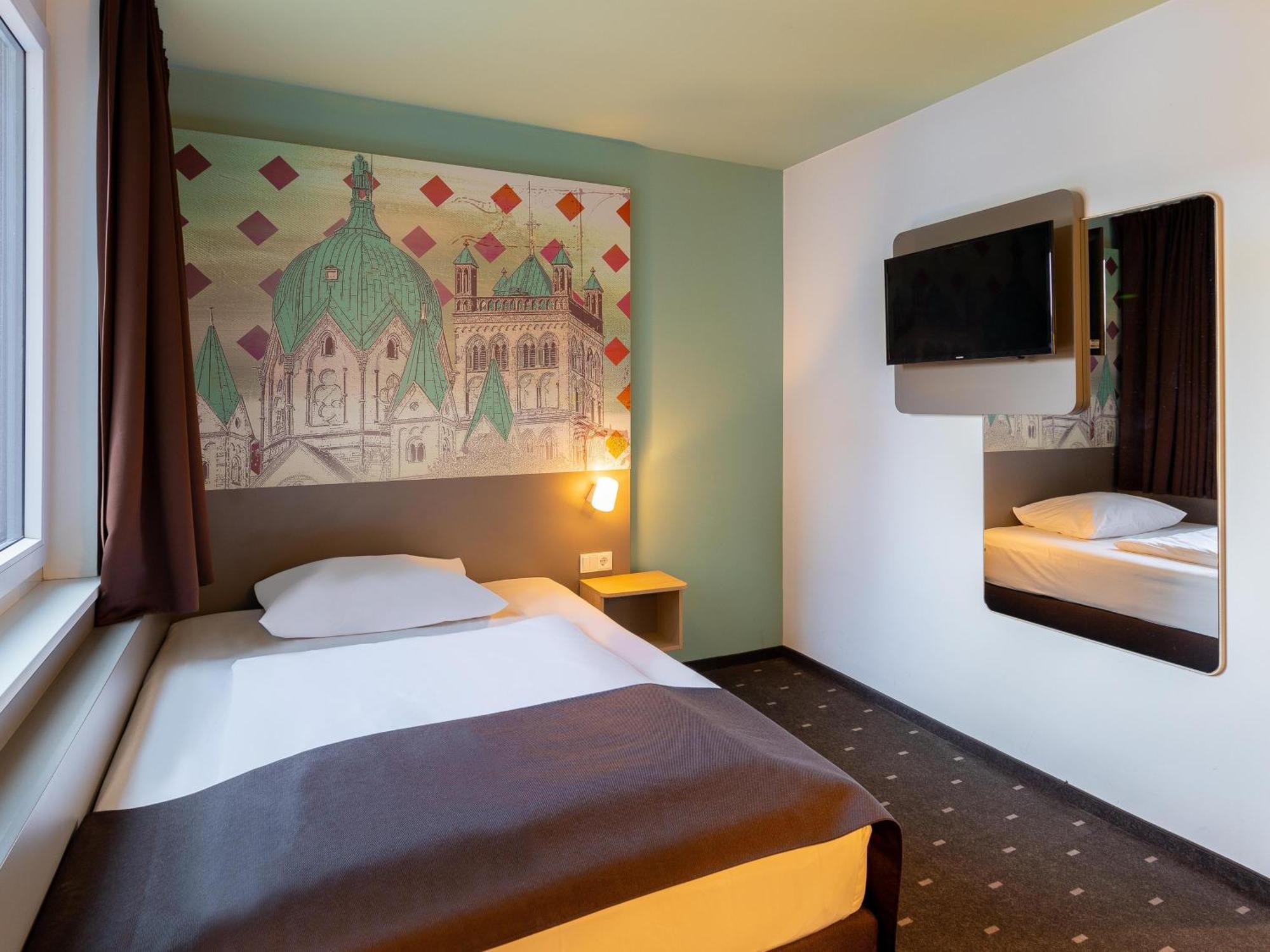 B&B Hotel 诺伊斯 外观 照片